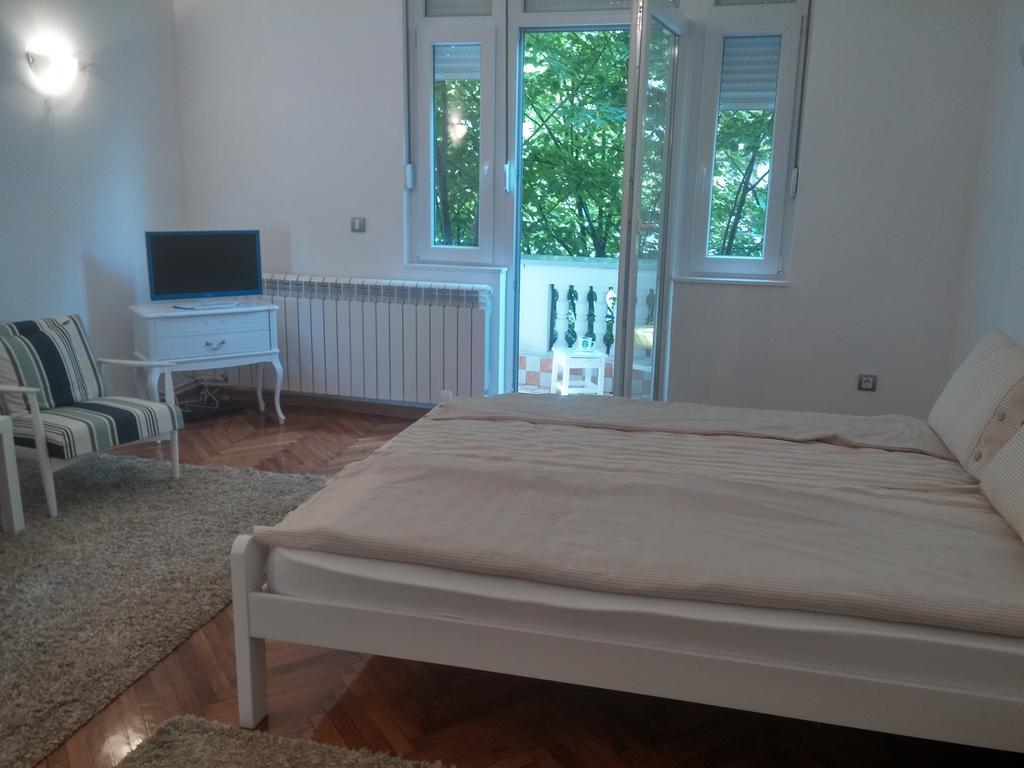 Cricket 2 Hostel Belgrad Exterior foto